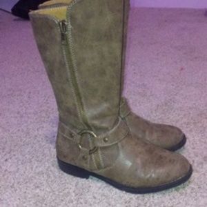Girls boots Size 2